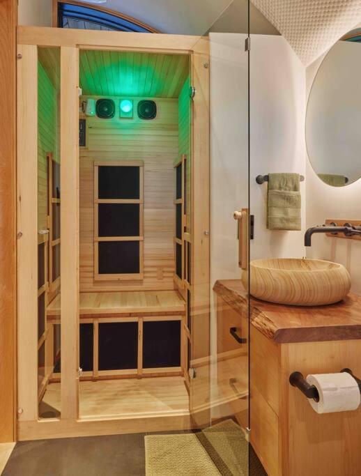 ~* The Spectacular Spyglass Treehouse *~ Occidental Exterior photo