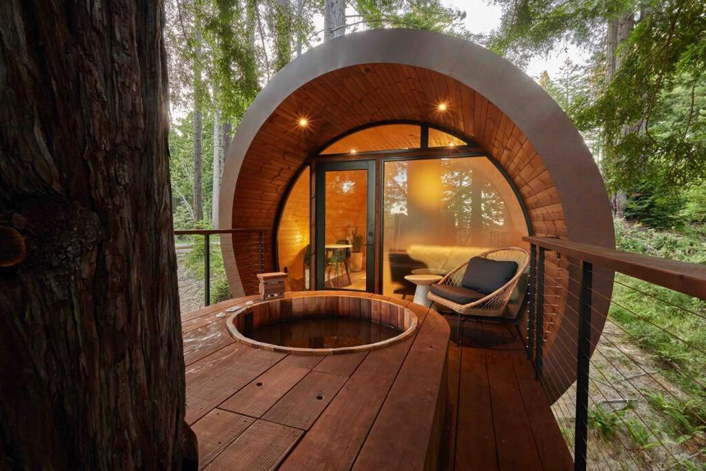 ~* The Spectacular Spyglass Treehouse *~ Occidental Exterior photo